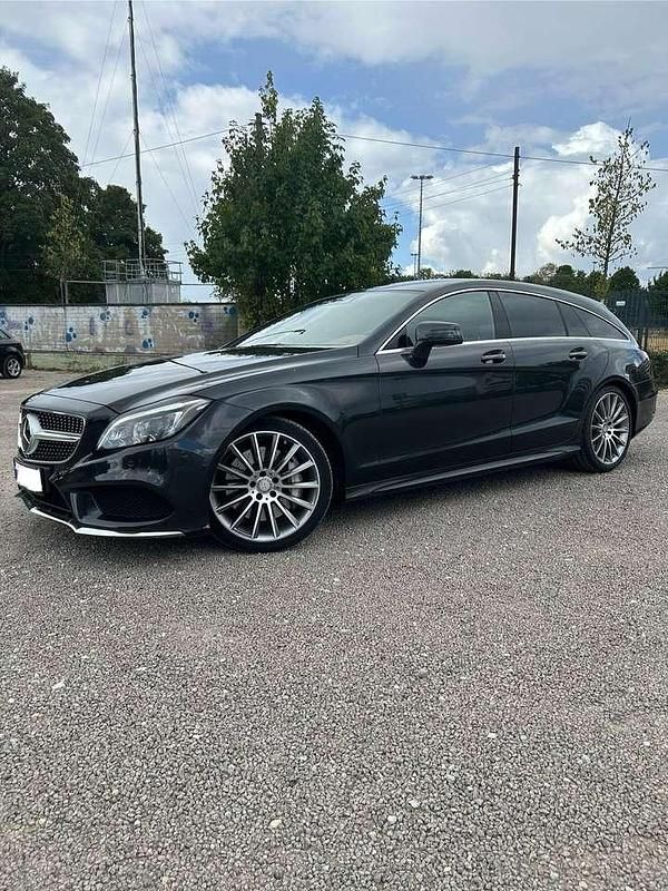Schwarz Gebraucht 2015 Mercedes CLS500 Kombi | 31.950 € (Teuer) - Bild 1/4
