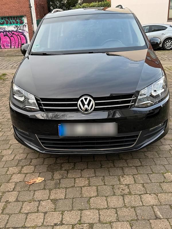 Schwarz Gebraucht 2015 VW Sharan Van / Kleinbus | 15.850 € (Superpreis) - Bild 1/4