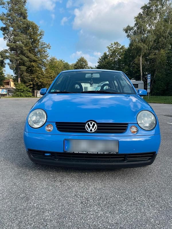 Blau Gebraucht 2002 VW Lupo Kleinwagen | 1.800 € (Etwas zu teuer) - Bild 1/4