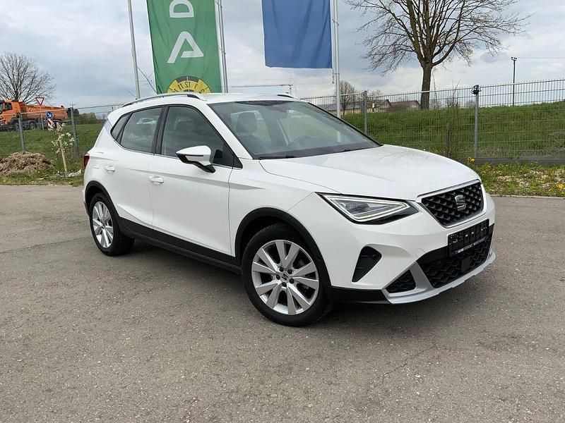 Second-hand Seat Arona Xperience 110 CP (80 kW) 2023 Alb SUV