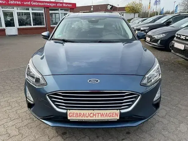 Używany Ford Focus Cool & Connect 125 KM (91 kW) 2022 Niebieski Kombi