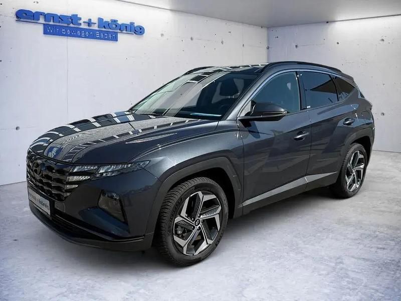 Dark knight mineraleffekt Gebraucht 2021 Hyundai Tucson Trend SUV | 28.570 € (Etwas zu teuer) - Bild 1/4