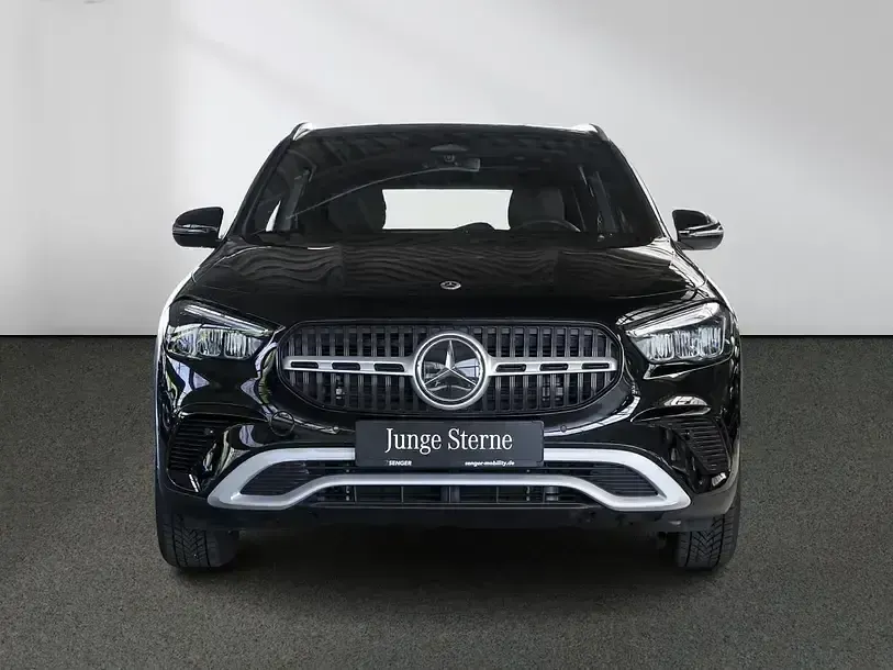 Gebraucht Mercedes GLA200 Advanced 163 PS (119 kW) 2025 Schwarz SUV
