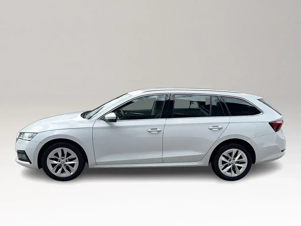 Gebraucht Skoda Octavia Style 116 PS (85 kW) 2023 Weiß Kombi