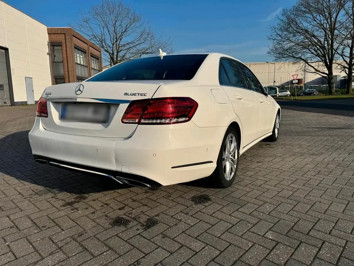 Gebraucht Mercedes E350 258 PS (189 kW) 2014 Weiß Limousine