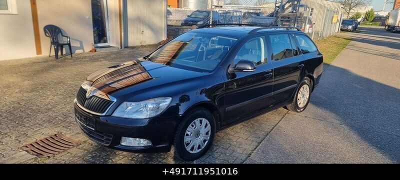 Schwarz Gebraucht 2013 Skoda Octavia Ambition Kombi | 4.990 € (Superpreis) - Bild 1/4