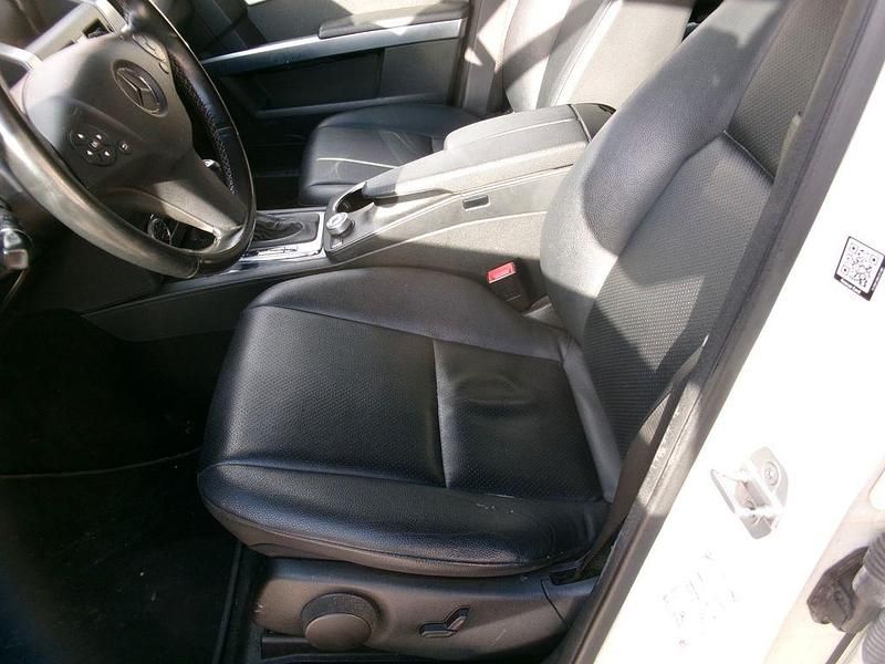 Gebraucht Mercedes GLK250 204 PS (150 kW) 2010 Weiß SUV