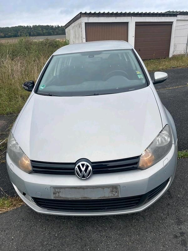 Grau Gebraucht 2011 VW Golf VI Limousine | 1.900 € (Superpreis) - Bild 1/4