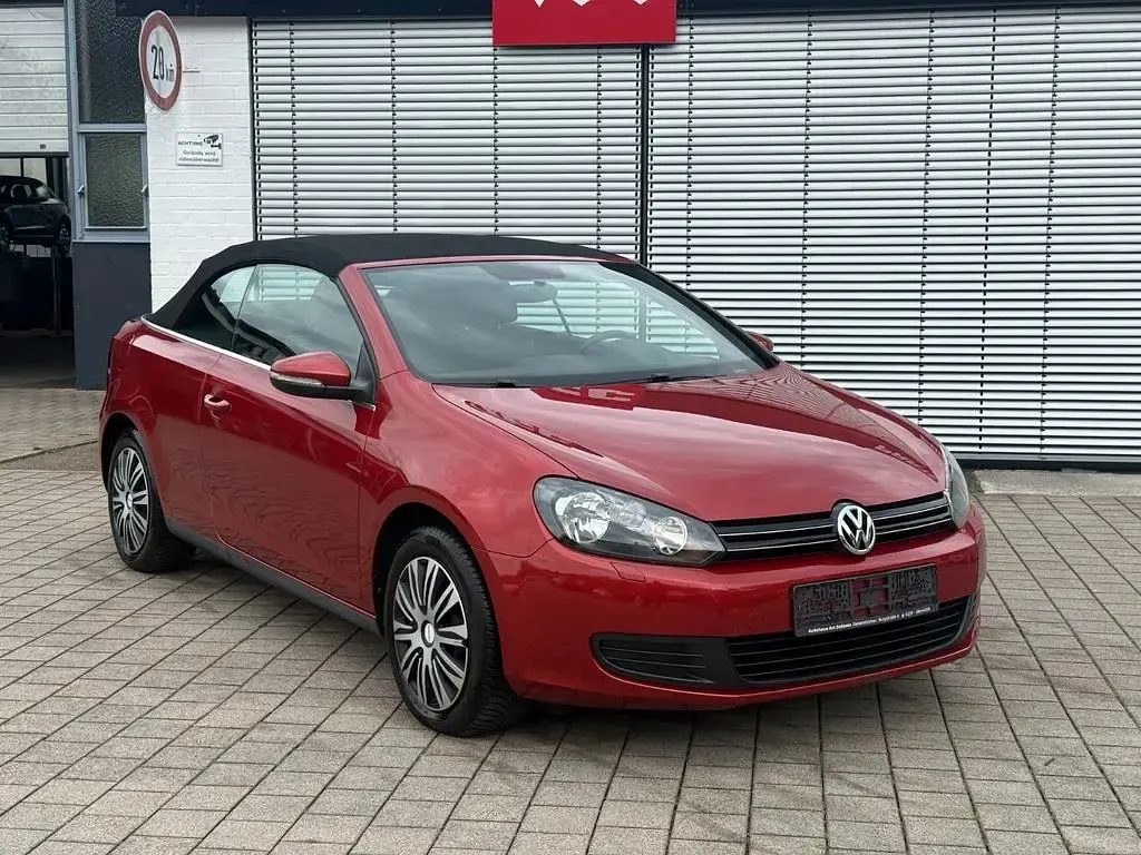 Gebraucht VW Golf Cabriolet 105 PS (77 kW) 2012 Rot Cabrio
