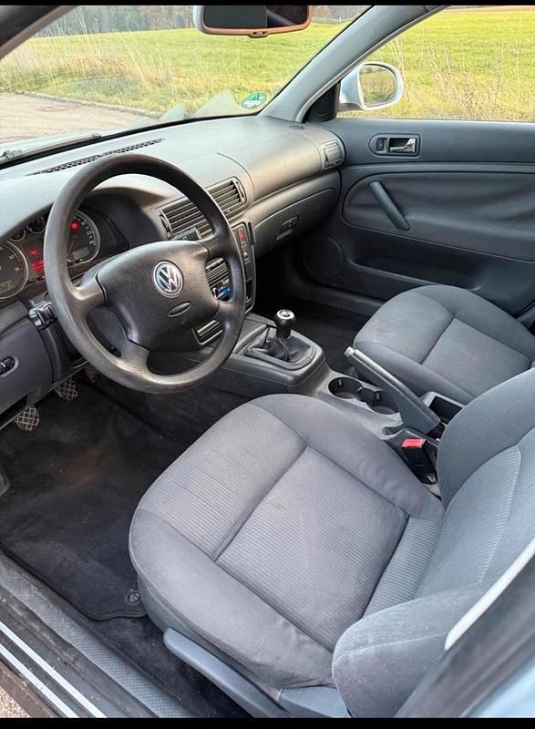 Gebraucht VW Passat 115 PS (84 kW) 2004 Silber Kombi