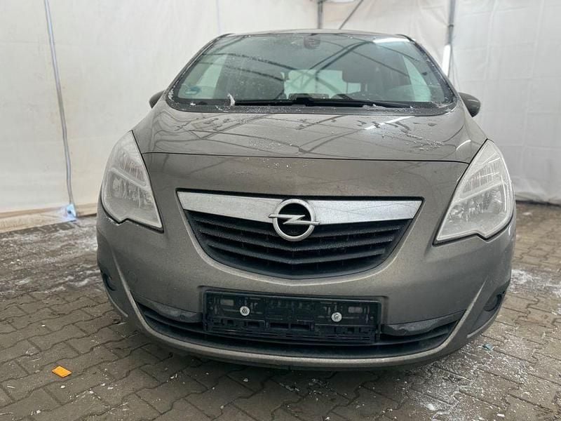 Gebraucht Opel Meriva 120 PS (88 kW) 2013 Braun Van / Kleinbus