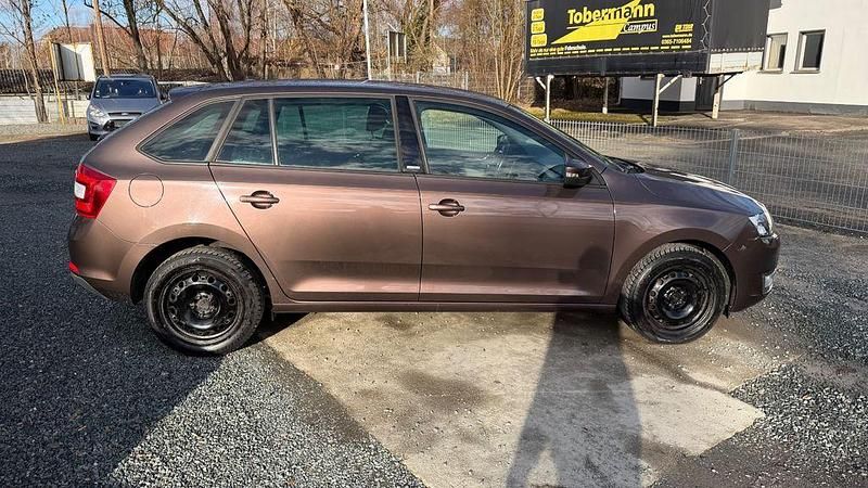 Gebraucht Skoda Rapid 110 PS (80 kW) 2016 Braun Kleinwagen