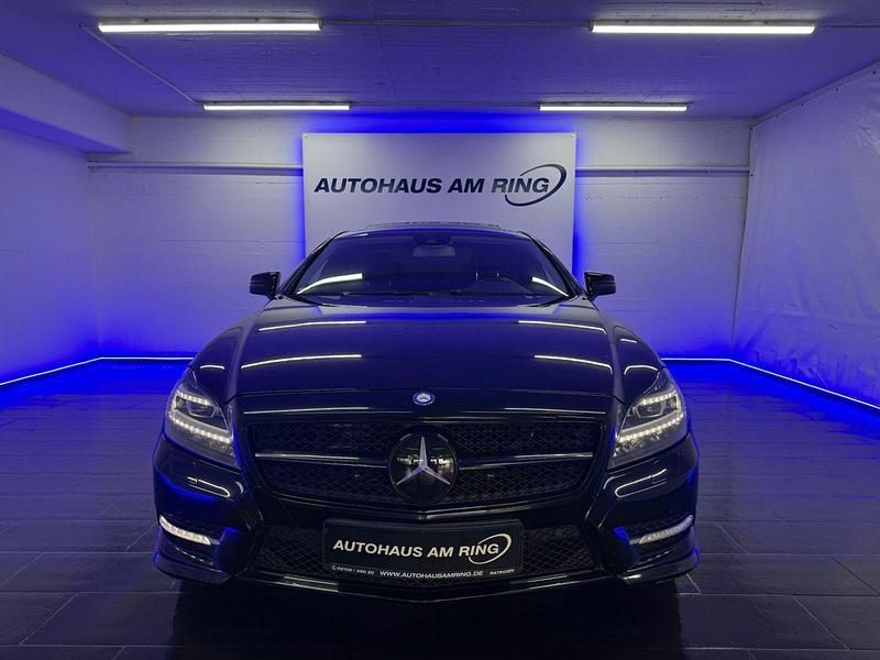 Schwarz Gebraucht 2011 Mercedes CLS350 AMG Coupé | 22.999 € (Etwas zu teuer) - Bild 1/4