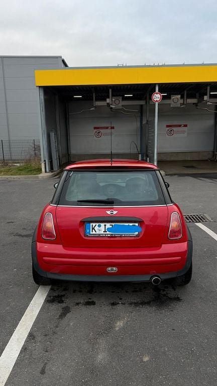 Gebraucht Mini ONE 90 PS (66 kW) 2003 Rot Kleinwagen