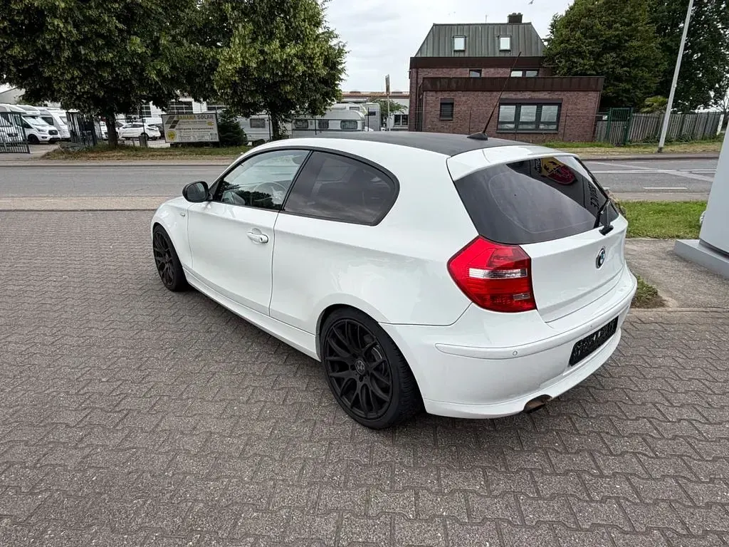 Gebraucht BMW 116 Efficient Dynamics 116 PS (85 kW) 2010 Weiß Kleinwagen