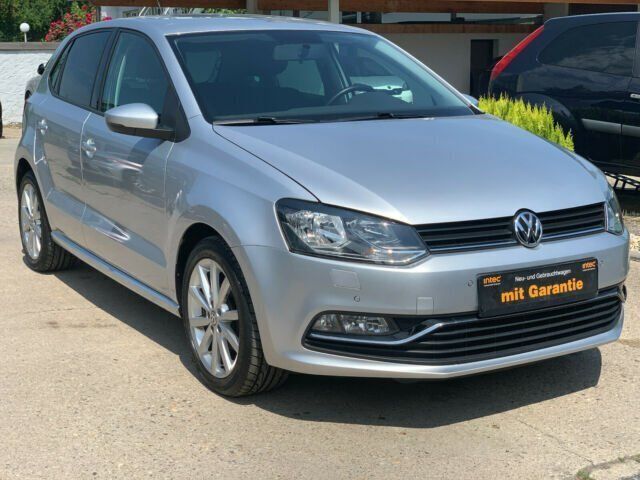 Gebraucht VW Polo Highline 90 PS (66 kW) 2014 Silber metallic Kleinwagen