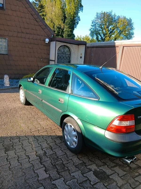 Gebraucht Opel Vectra 101 PS (74 kW) 2007 Grün Limousine