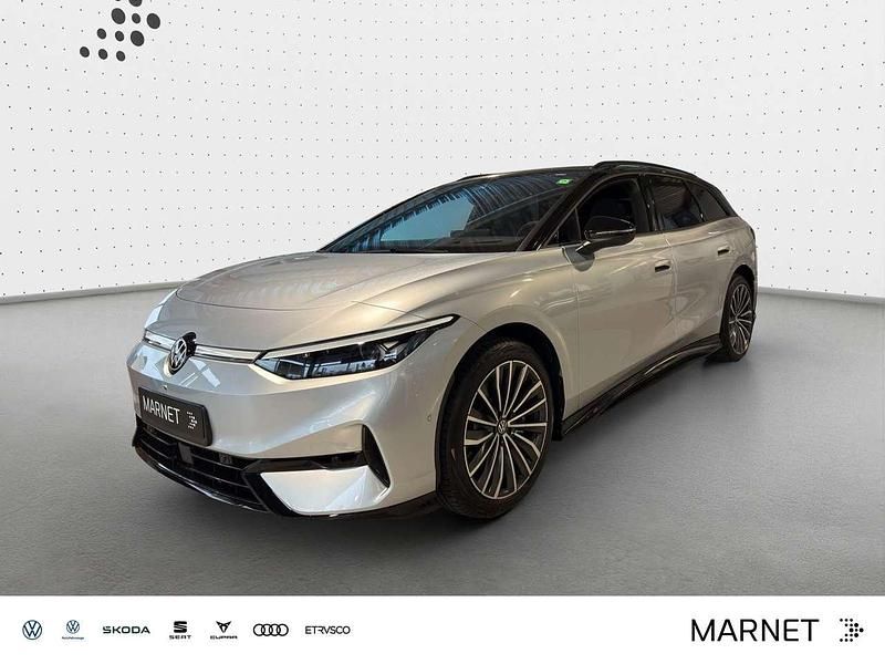 Scale silver metallic Neu 2025 VW ID.7 Pro Kombi | 71.680 € - Bild 1/4