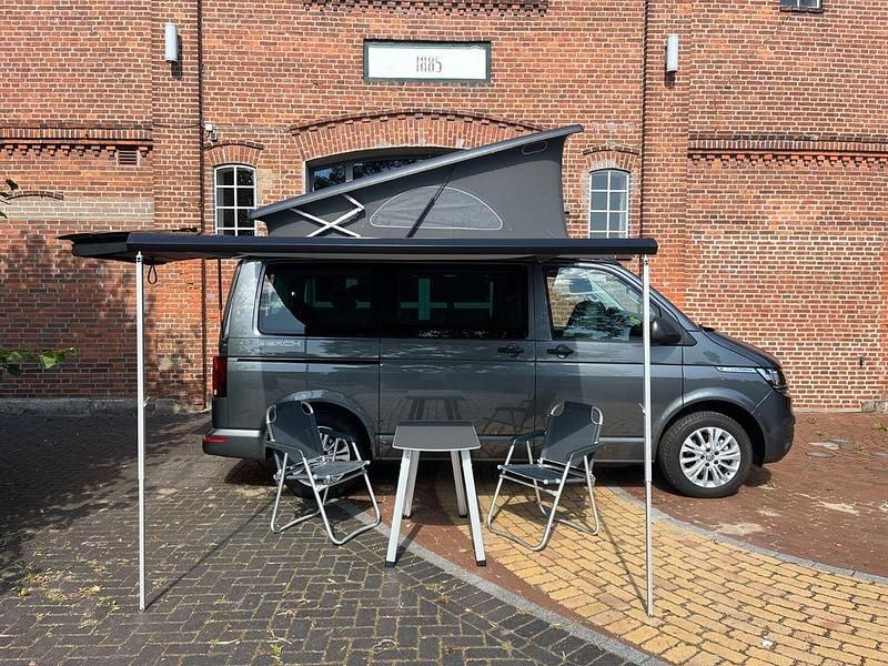 Grau Gebraucht 2023 VW T6.1 Beach Van | 59.999 € (Teuer) - Bild 1/4