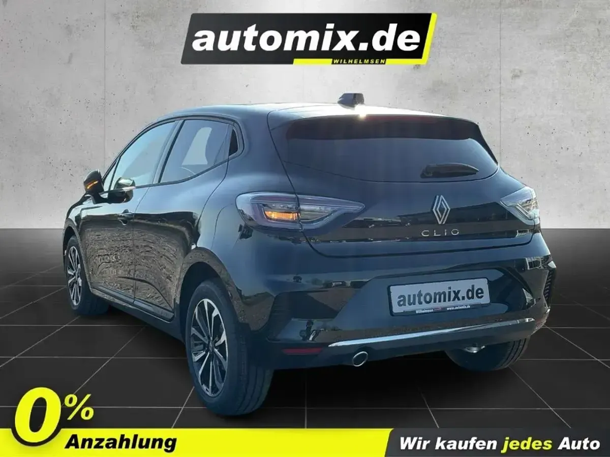 Neu Renault Clio V Techno 91 PS (66 kW) 2025 Schwarz Limousine