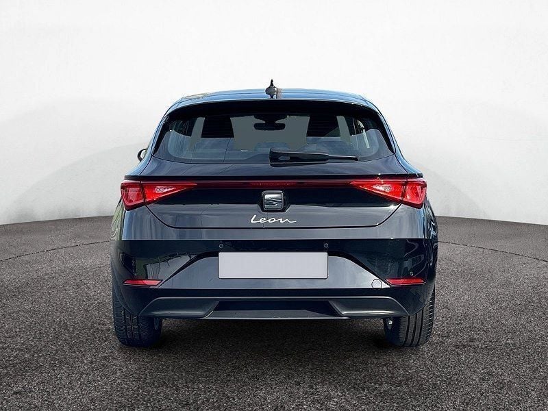 Schwarz Gebraucht 2024 Seat Leon Style Limousine | 22.049 € (Fairer Preis) - Bild 1/4
