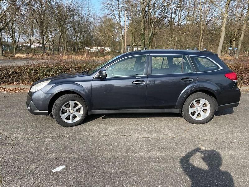 Gebraucht Subaru Outback Active 150 PS (110 kW) 2014 Schwarz Kombi