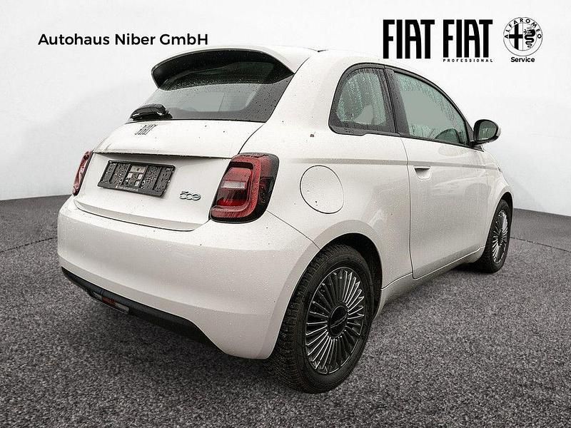 Gebraucht Fiat 500e Basis 86 kW (118 PS) 2023 Weiß