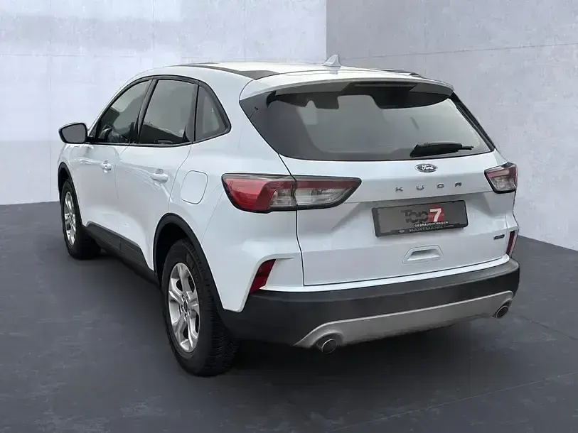 Gebraucht Ford Kuga Cool & Connect 225 PS (165 kW) 2022 Frostweiß SUV