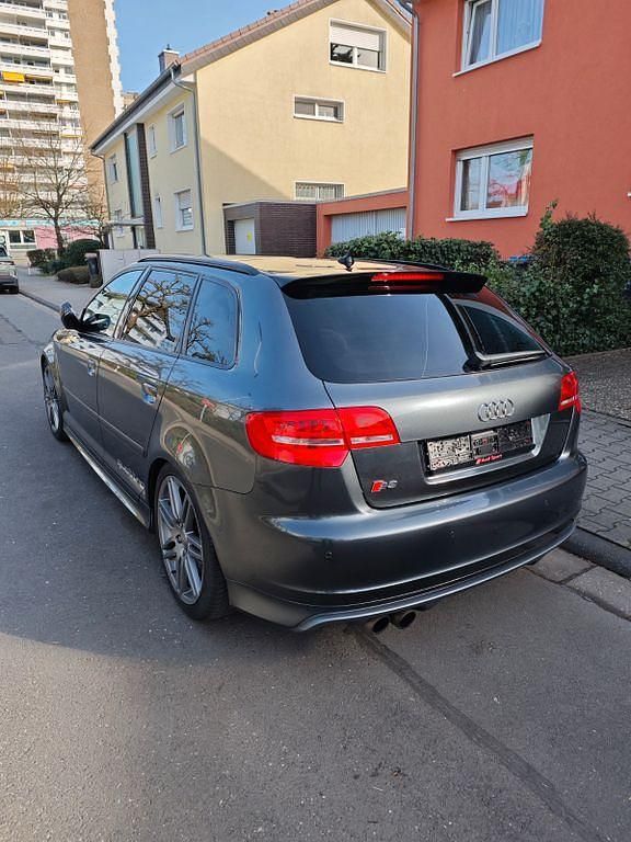Gebraucht Audi S3 Sport 265 PS (194 kW) 2011 Grau Kleinwagen