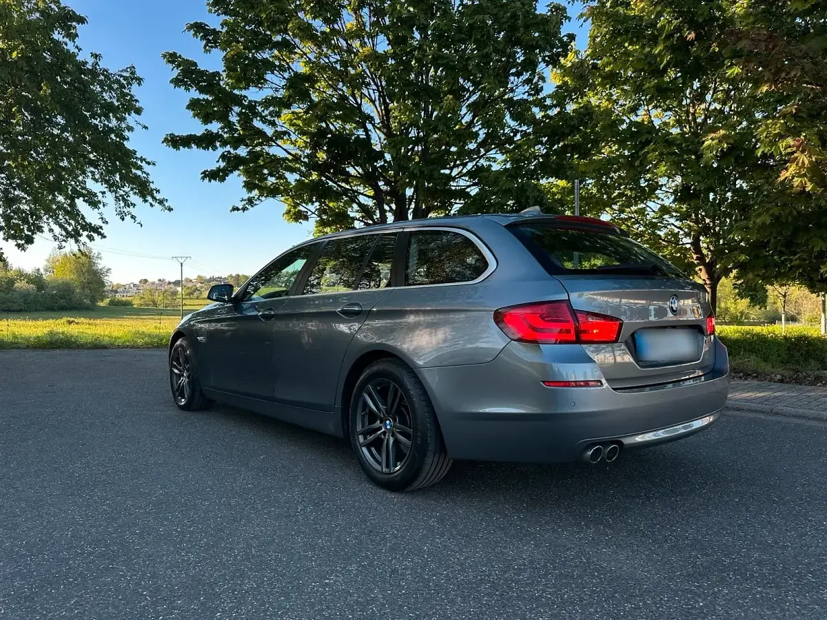 Usata BMW 520 184 CV (135 kW) 2012 Grigio Station wagon