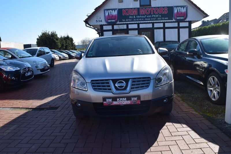 Grau Gebraucht 2008 Nissan Qashqai SUV | 5.990 € (Etwas zu teuer) - Bild 1/4