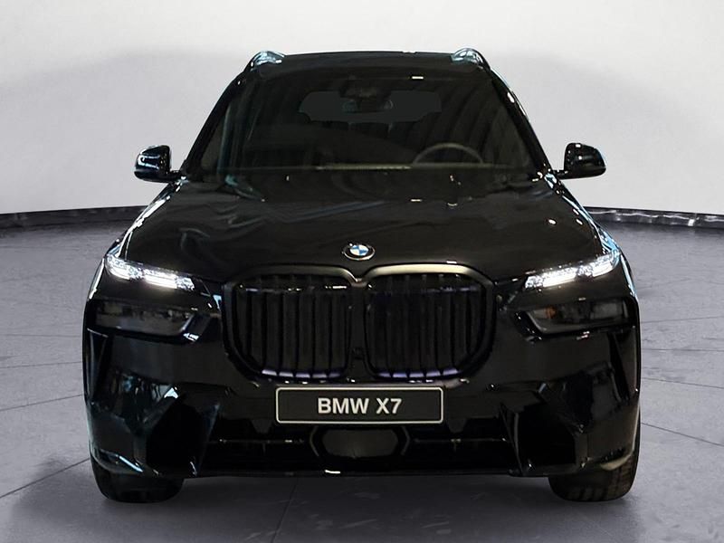 Neu BMW X7 352 PS (258 kW) 2026 Schwarz SUV