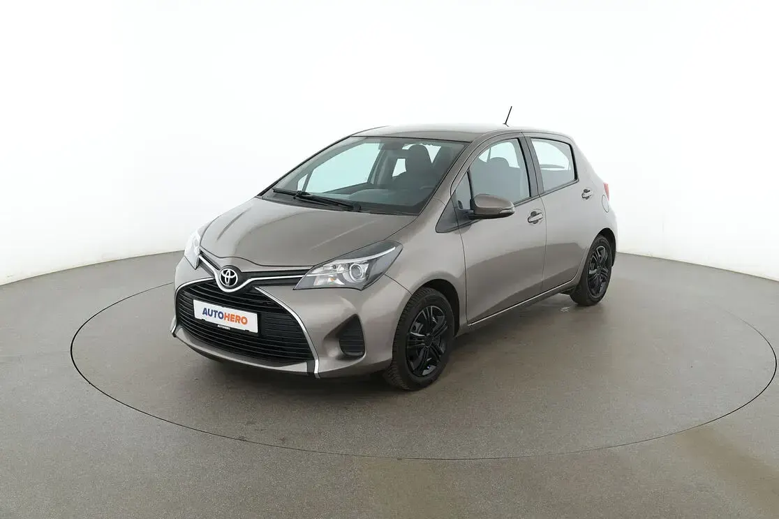 Gebraucht Toyota Yaris Comfort 99 PS (72 kW) 2015 Kleinwagen