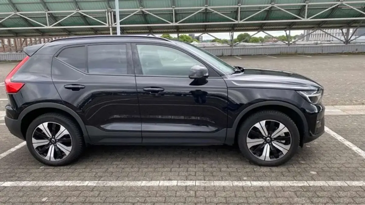 Gebraucht Volvo XC40 Plus 300 kW (408 PS) 2023 Schwarz SUV
