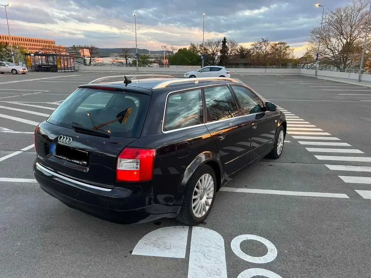 Gebraucht Audi A4 Comfort 131 PS (96 kW) 2004 Braun Limousine