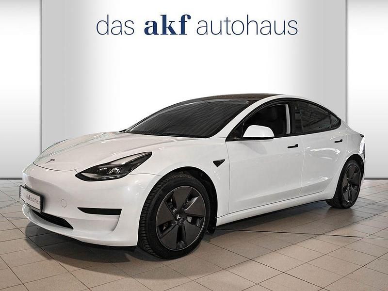Weiß Gebraucht 2023 Tesla Model 3 Limousine | 28.950 € (Guter Preis) - Bild 1/4