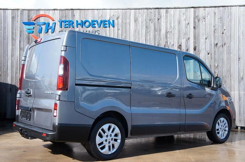 Gebraucht Renault Trafic 120 PS (88 kW) 2016 Grau Van / Kleinbus