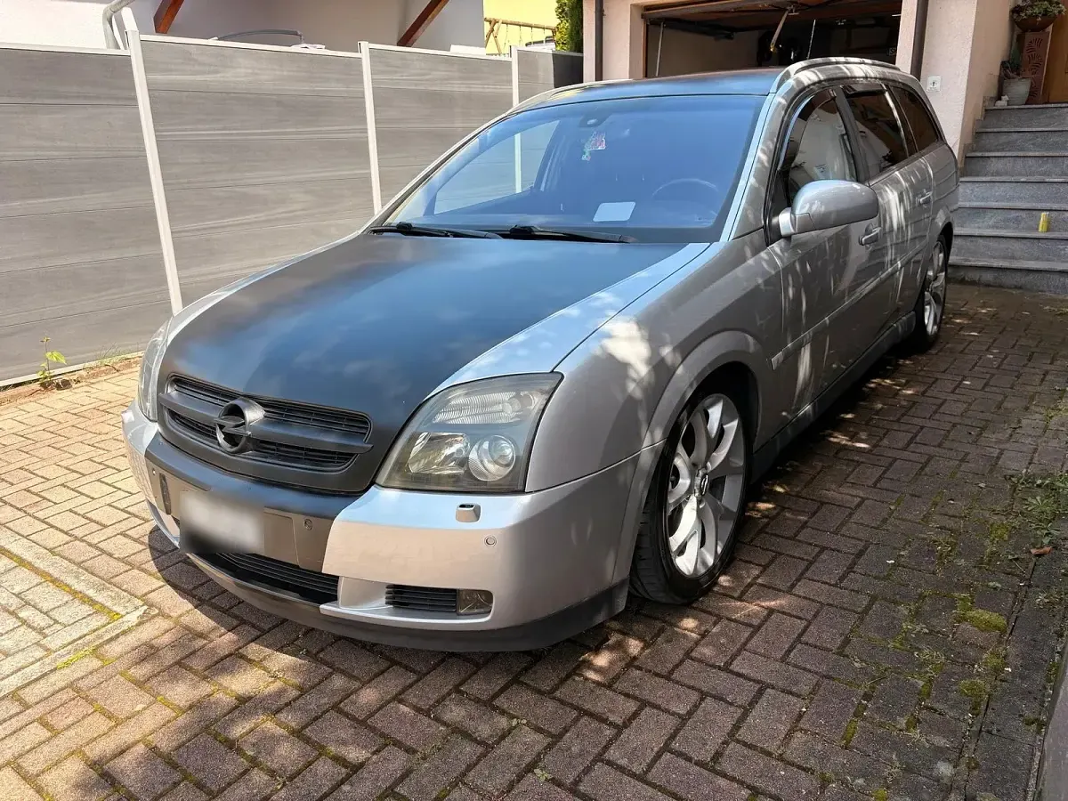 Gebraucht Opel Vectra 220 PS (161 kW) 2004 Silber Kombi