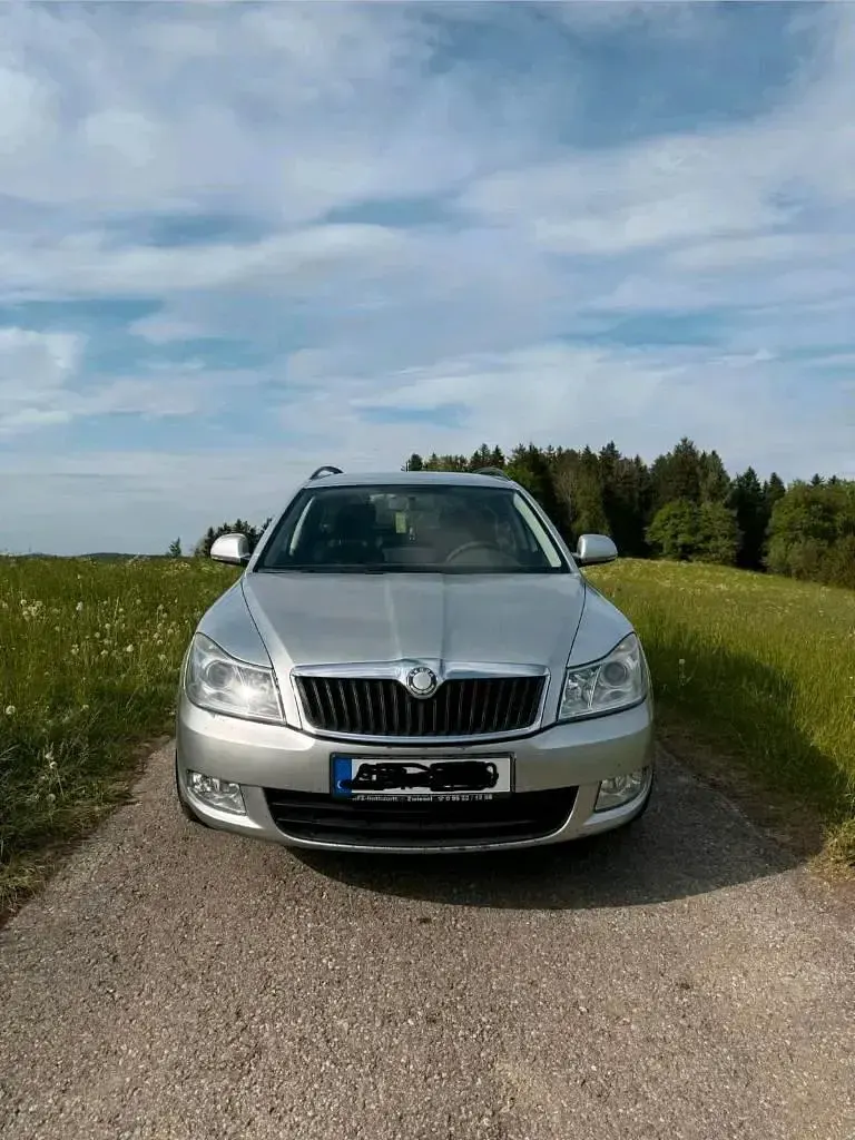 Occasion Skoda Octavia 105 ch (77 kW) 2012 Argent Break