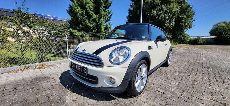 Beige Gebraucht 2010 Mini Cooper Kleinwagen | 6.400 € (Guter Preis) - Bild 1/4