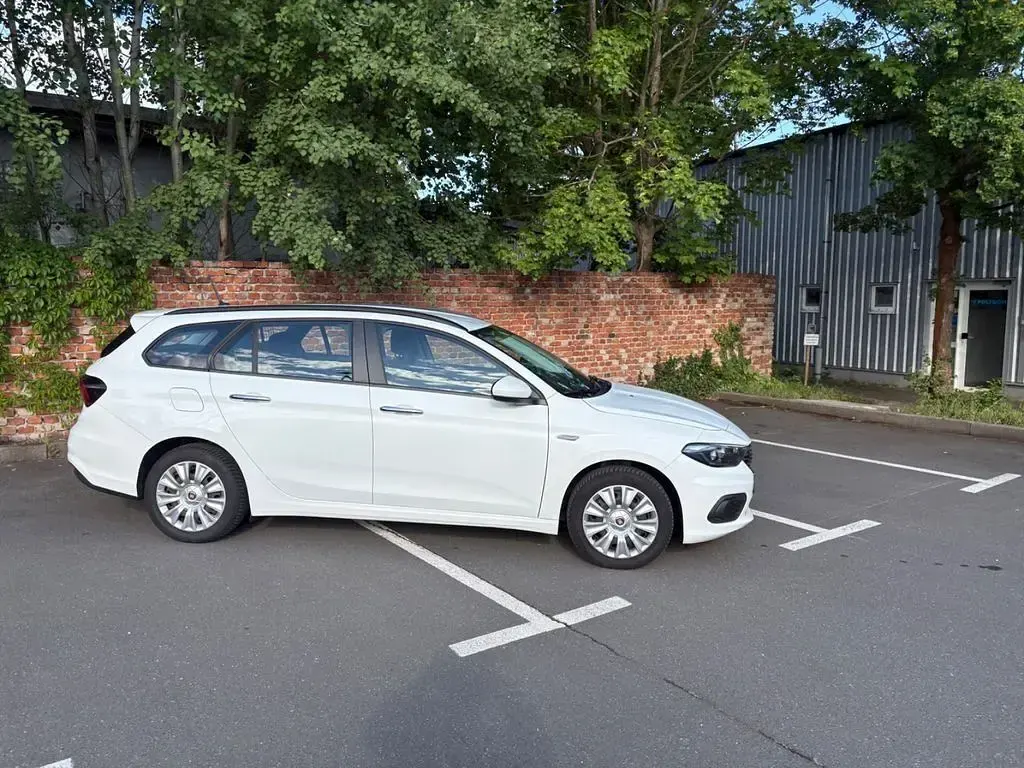 Gebraucht Fiat Tipo 120 PS (88 kW) 2019 Weiß Kombi