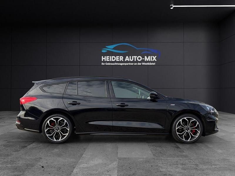 Gebraucht Ford Focus ST-Line X 182 PS (133 kW) 2021 Schwarz Limousine