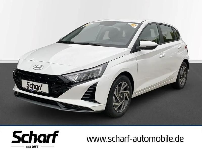 Weiss Neu 2025 Hyundai i20 Trend Kleinwagen | 20.690 € (Fairer Preis) - Bild 1/1