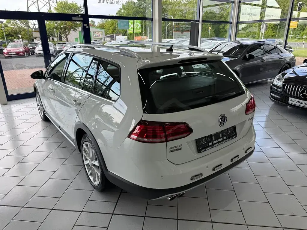 Gebraucht VW Golf VII 184 PS (135 kW) 2019 Weiß Kombi