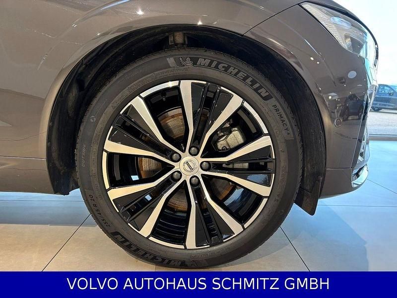 Gebraucht Volvo XC60 Plus 250 PS (183 kW) 2025 Platinum grey / metallic (metallic) SUV