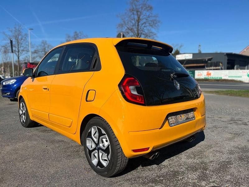Gebraucht Renault Twingo Intens 73 PS (53 kW) 2019 Gelb Kleinwagen