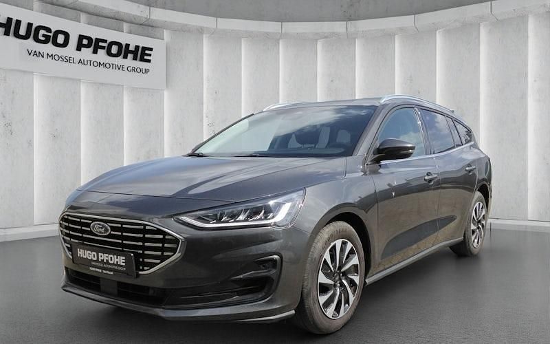 Gebraucht Ford Focus Titanium 125 PS (91 kW) 2023 Grau Kombi