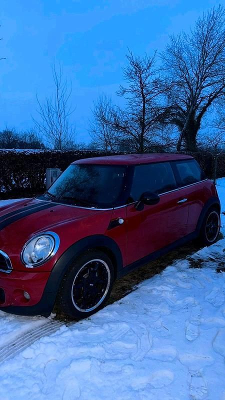 Gebraucht Mini ONE 75 PS (55 kW) 2007 Rot Kleinwagen