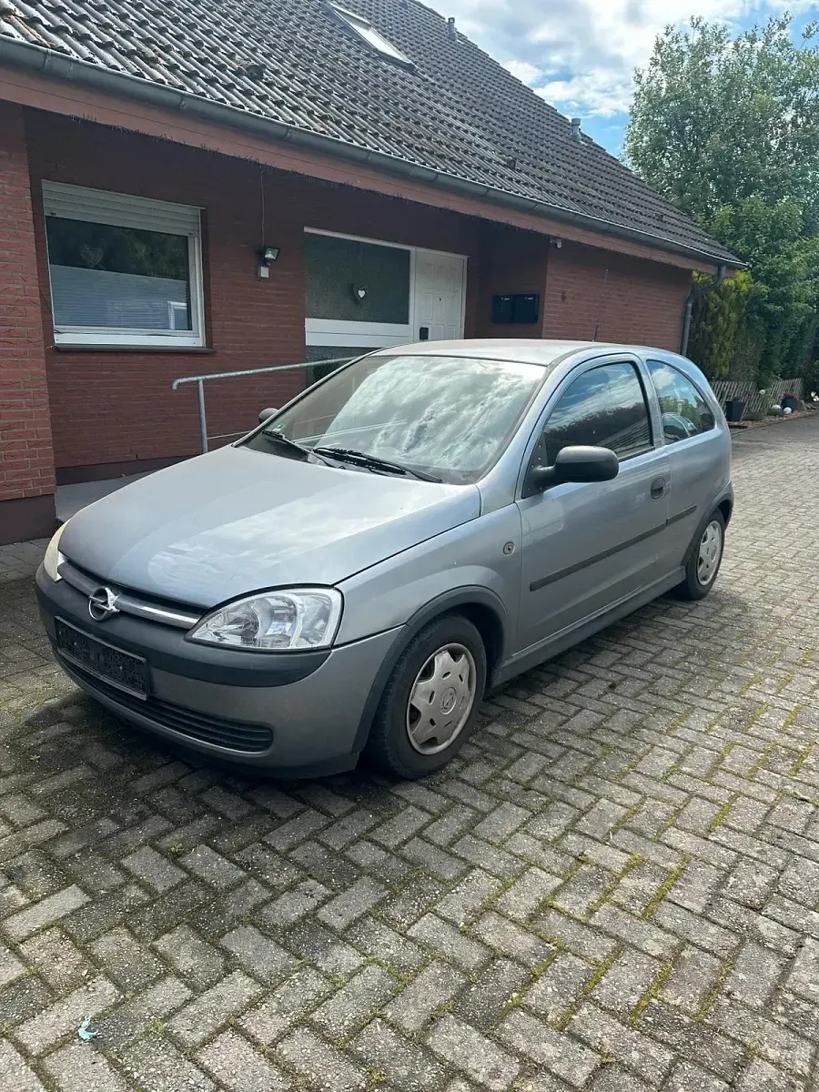 Gebraucht Opel Corsa 75 PS (55 kW) 2003 Silber Kleinwagen