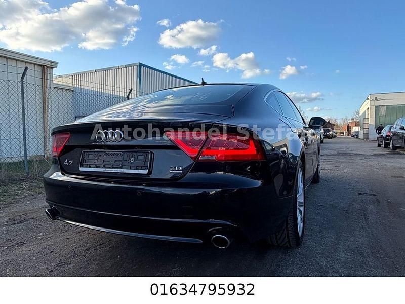 Gebraucht Audi A7 Sportback Ambiente 245 PS (180 kW) 2011 Schwarz Kleinwagen
